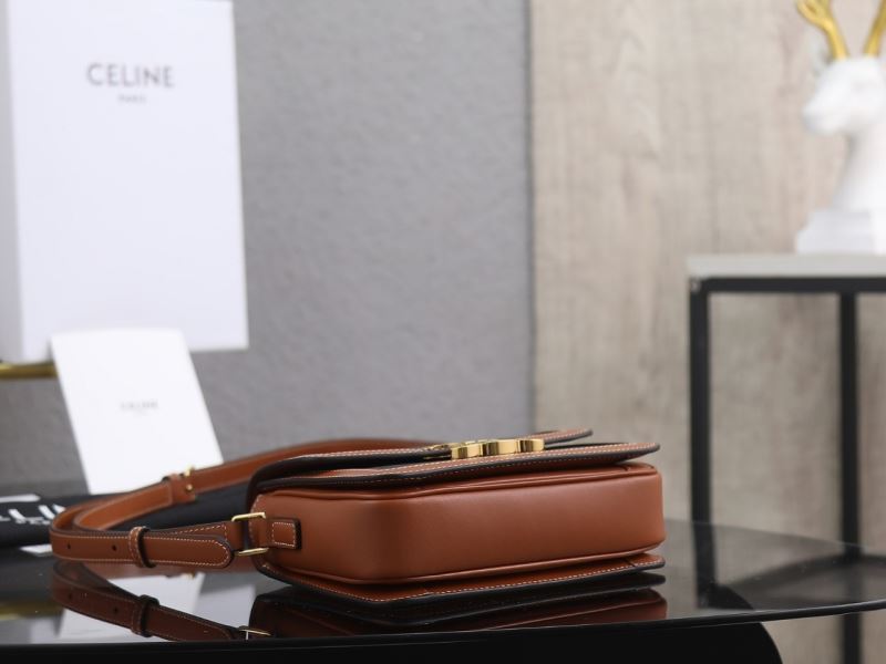 Ce1i*e triomphe bags